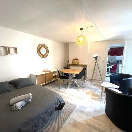 Le Victor Hugo Apartment Besancon Exterior photo